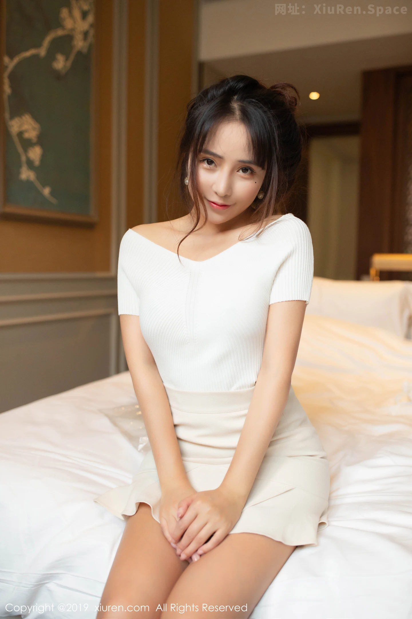 图片[2]-[XiuRen秀人网]VOL.1753 嫩模陶喜乐 lele私房内衣半脱露凹凸娇躯无内肉丝极致诱惑写真54P-秀人网官方网站